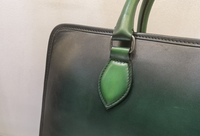 Berluti Tote with sleek design and handles Black 01A