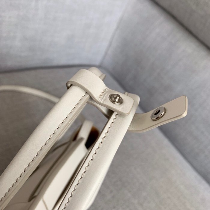 Bottega Veneta Stylish Tote Beige 01A