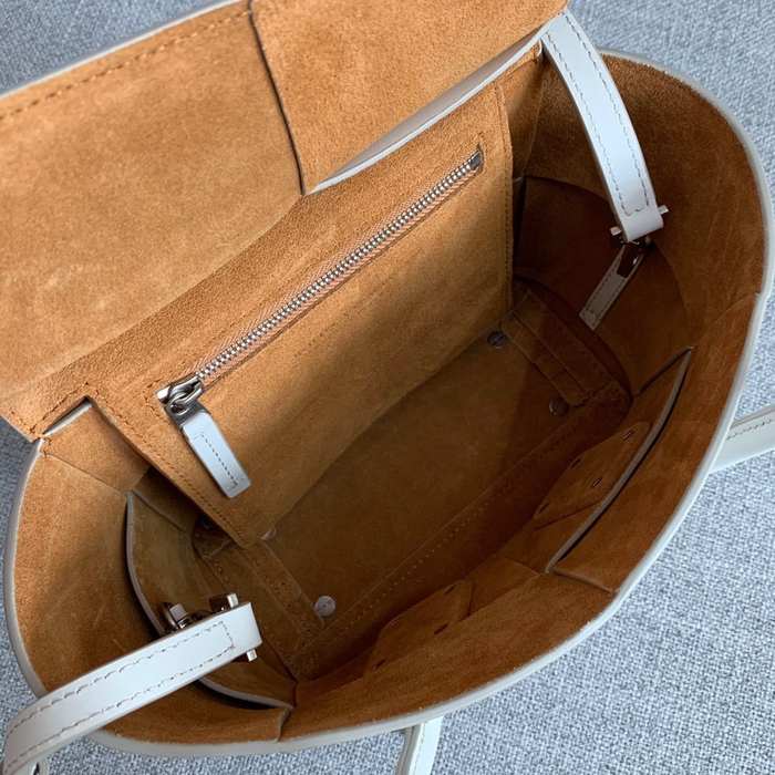 Bottega Veneta Stylish Tote Beige 01A