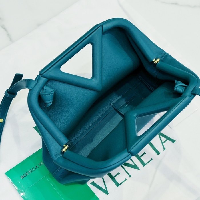 Bottega Veneta Stylish Tote Blue 01A