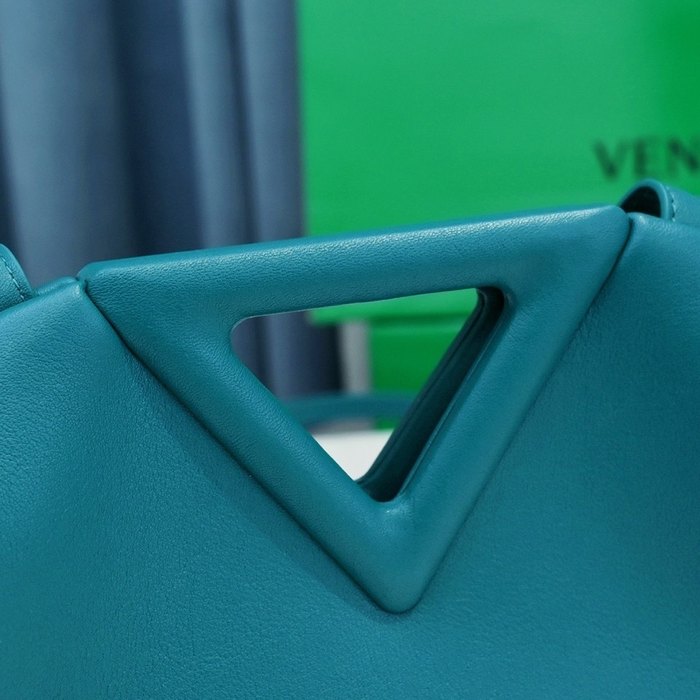 Bottega Veneta Stylish Tote Blue 01A