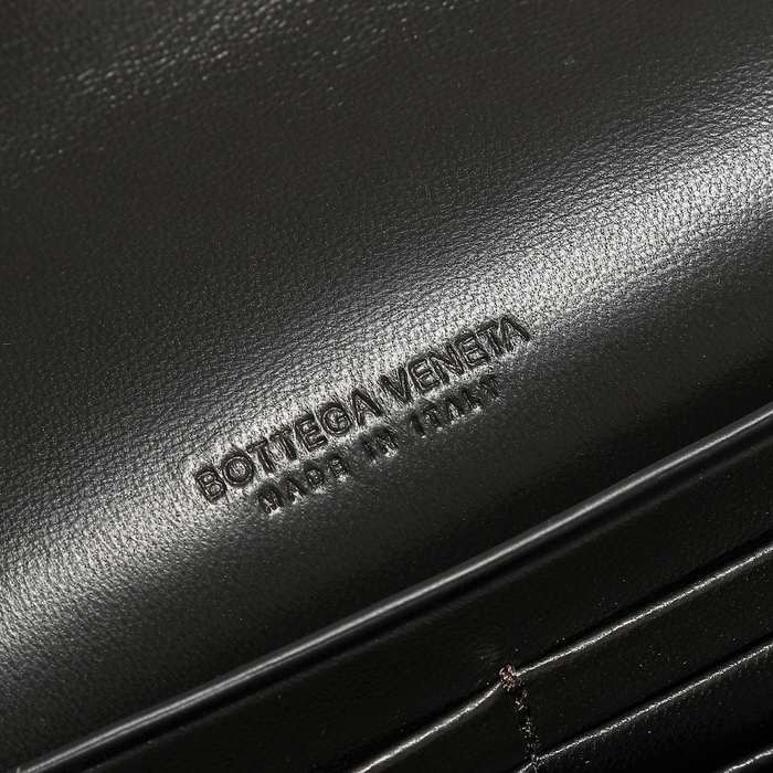 Bottega Veneta Tote bag with sleek design Black 01A