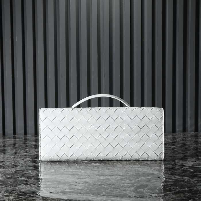 Bottega Veneta Tote bag with sleek design White 01A