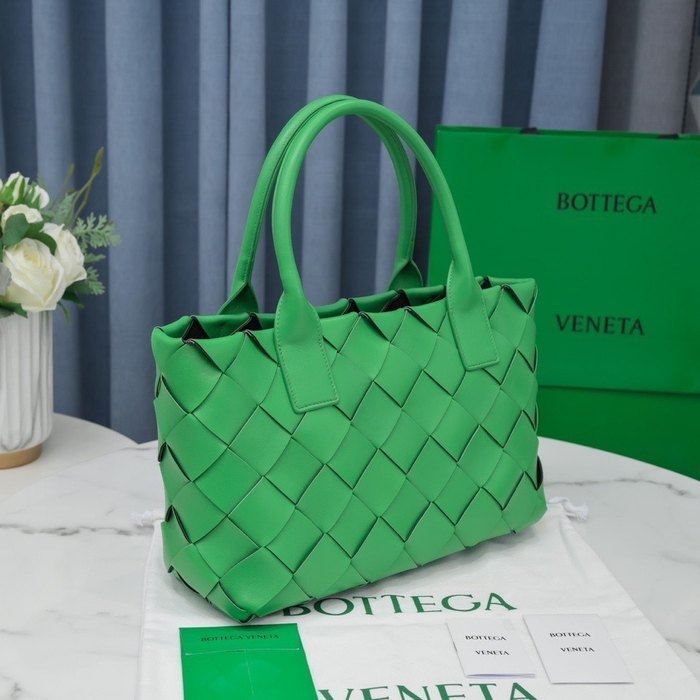 Bottega Veneta Tote bag with structured design Green 01A