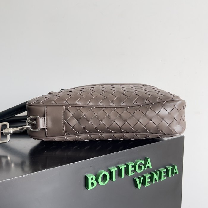 Bottega Veneta Tote bag with stylish traits Brown 01A
