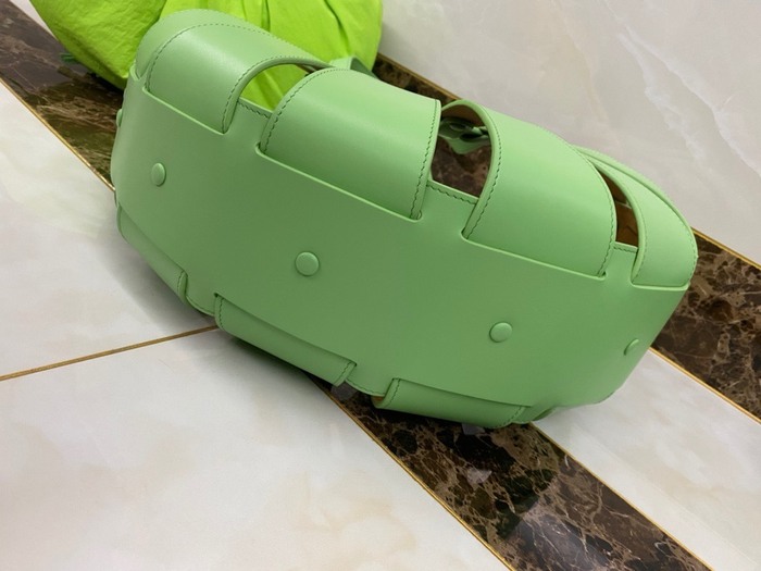 Bottega Veneta Tote bag with unique cutout design Green 01A