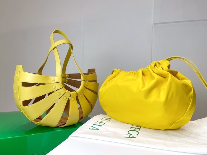 Bottega Veneta Tote bag with unique cuts Yellow 01A
