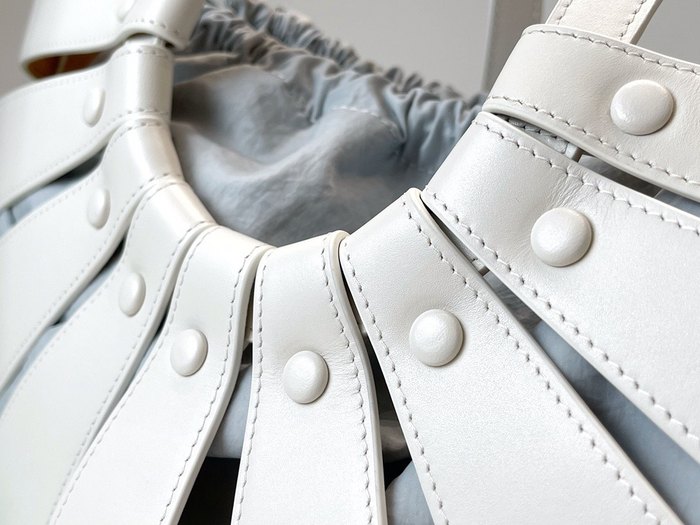 Bottega Veneta Tote bag with unique design traits White 01A