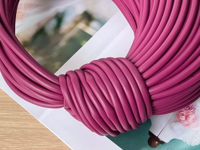 Bottega Veneta Tote bag with unique handle design Tan 01A