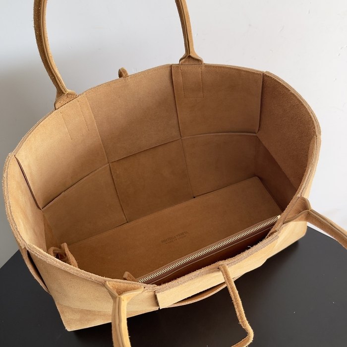 Bottega Veneta Tote style 06 Tan 01A