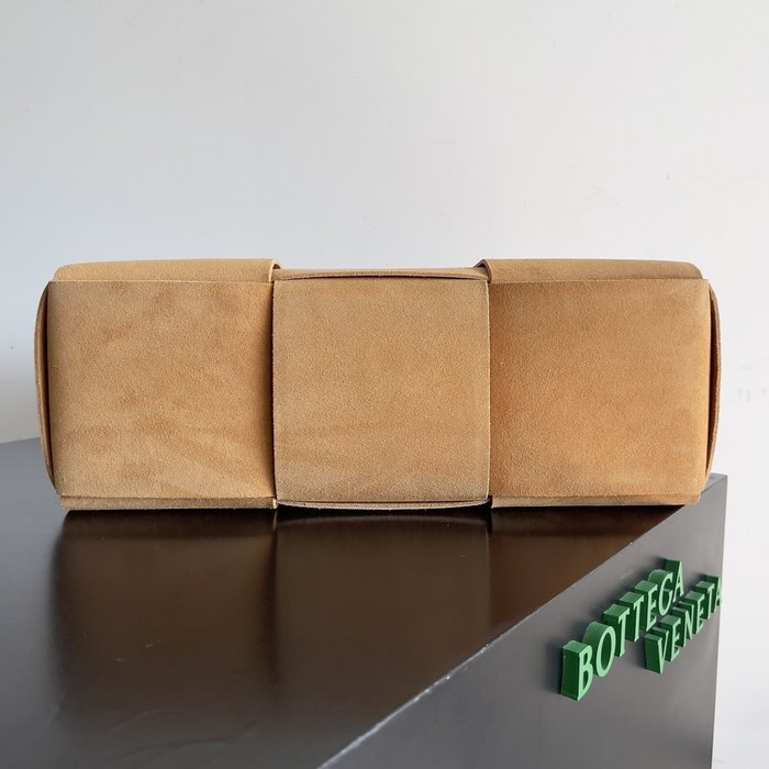 Bottega Veneta Tote style 06 Tan 01A