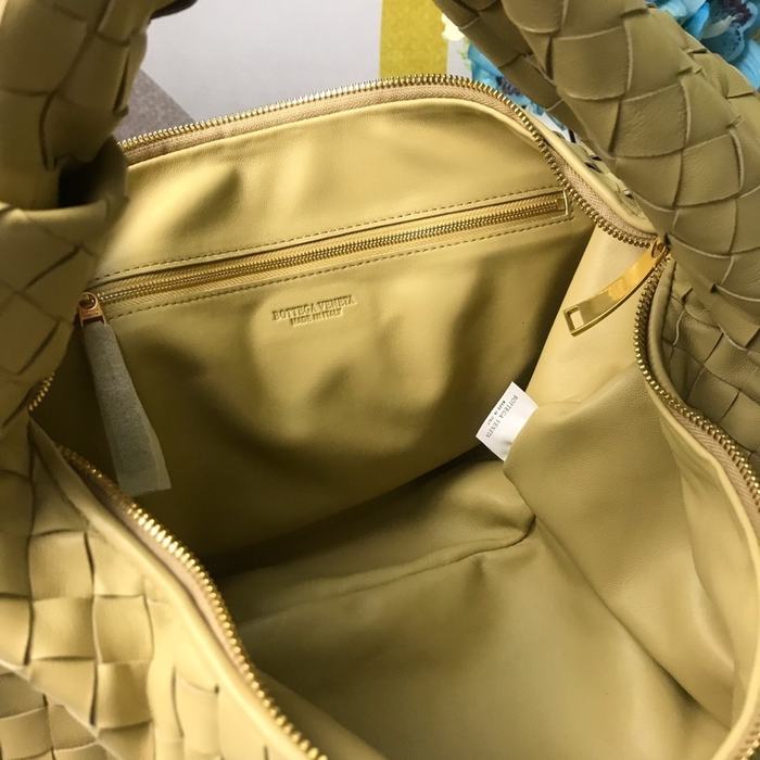 Bottega Veneta Tote style 108 Beige 01A