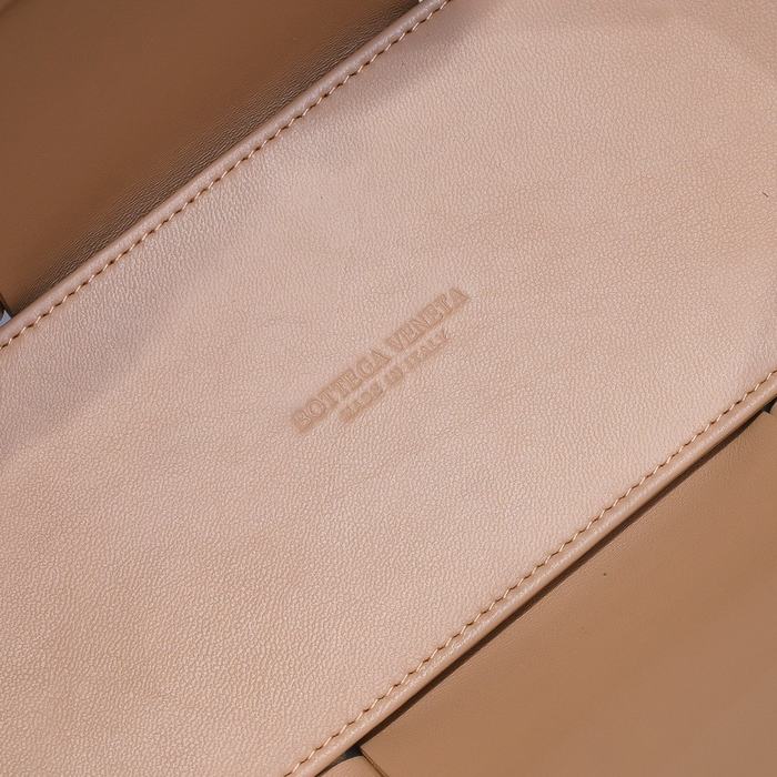 Bottega Veneta Tote style 114 Tan 01A