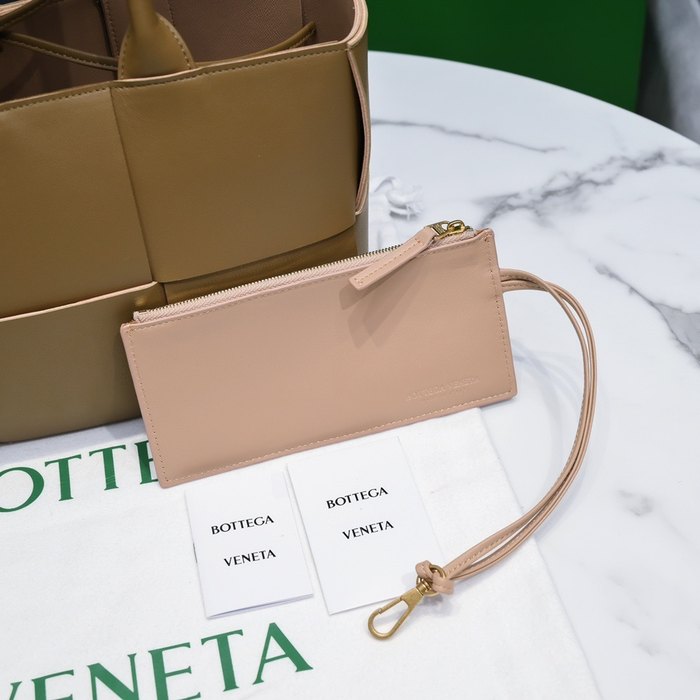 Bottega Veneta Tote style 114 Tan 01A
