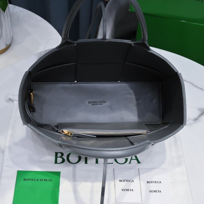 Bottega Veneta Tote style 115 Grey 01A