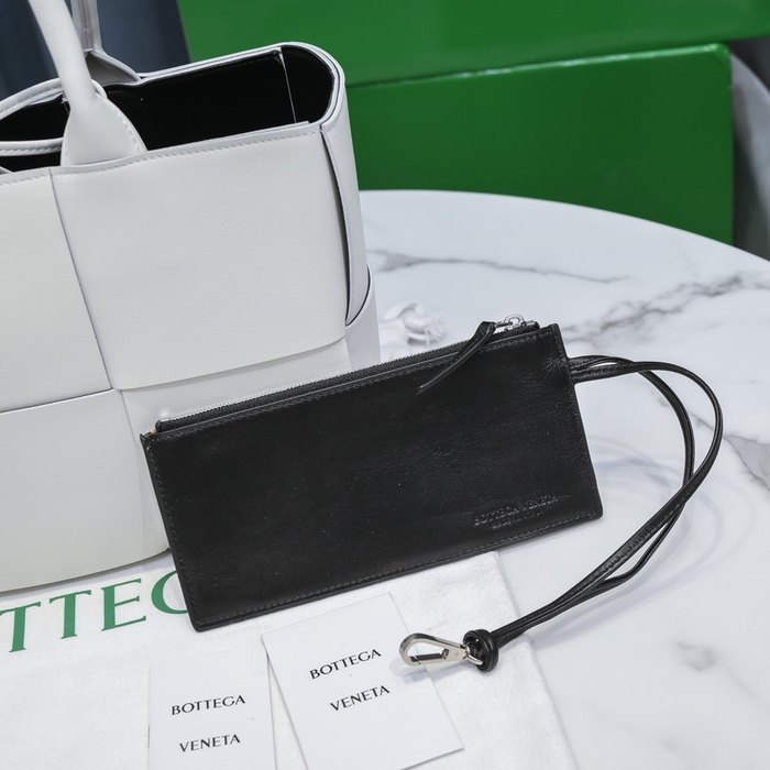 Bottega Veneta Tote style 117 White 01A