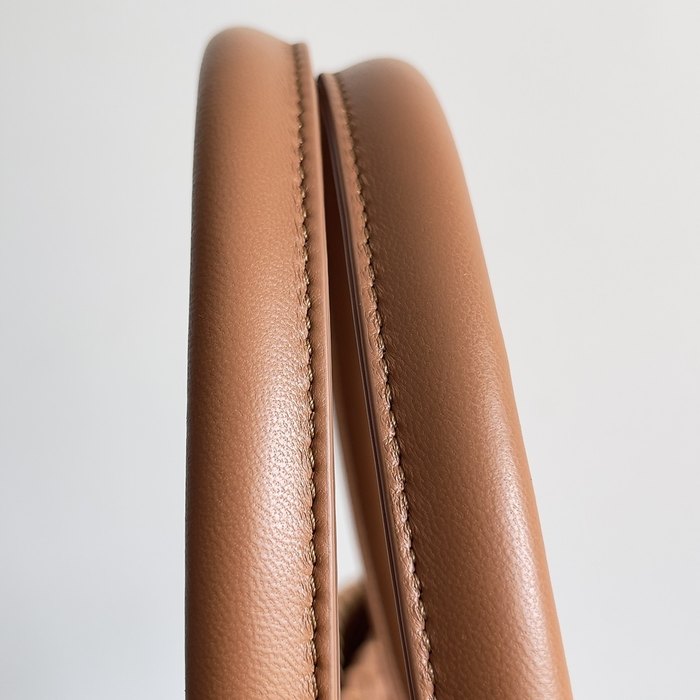 Bottega Veneta Tote style 18 Brown 01A