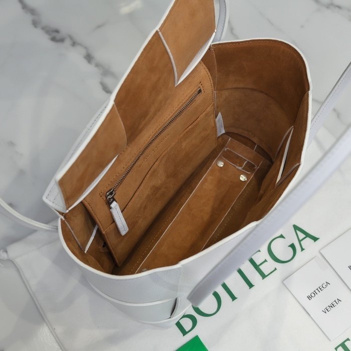 Bottega Veneta Tote style 18 White 01A