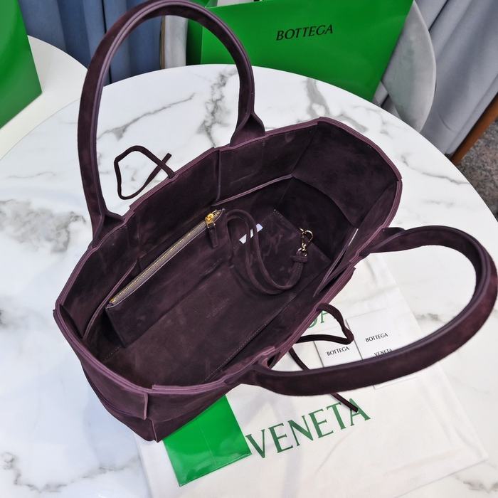 Bottega Veneta Tote style 22 Burgundy 01A