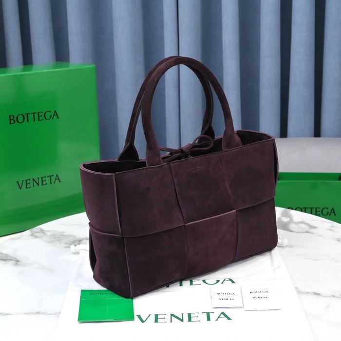 Bottega Veneta Tote style 22 Burgundy 01A