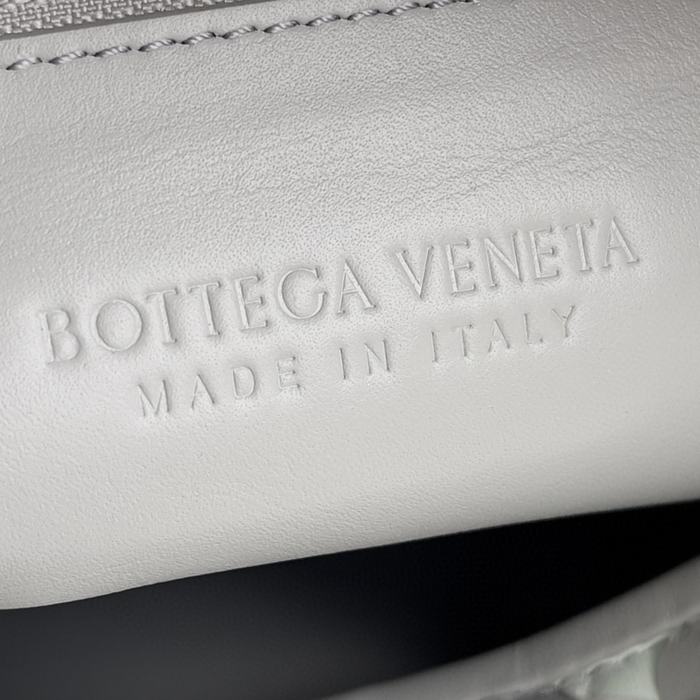 Bottega Veneta Tote style 22 Grey 01A