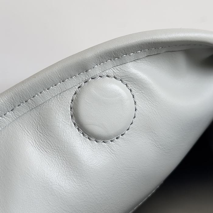 Bottega Veneta Tote style 22 Grey 01A