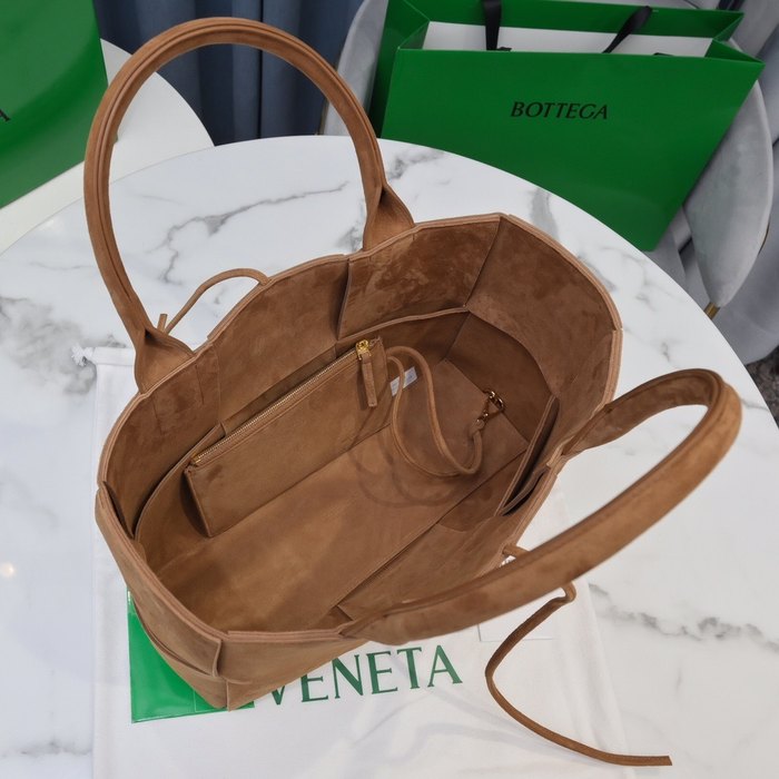Bottega Veneta Tote style 23 Tan 01A