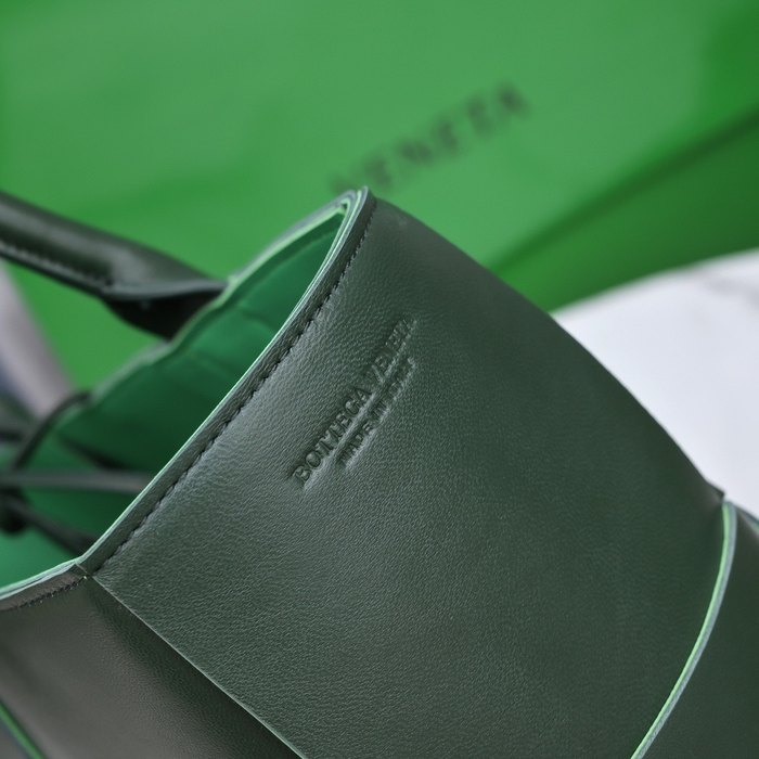 Bottega Veneta Tote style 24 Green 01A
