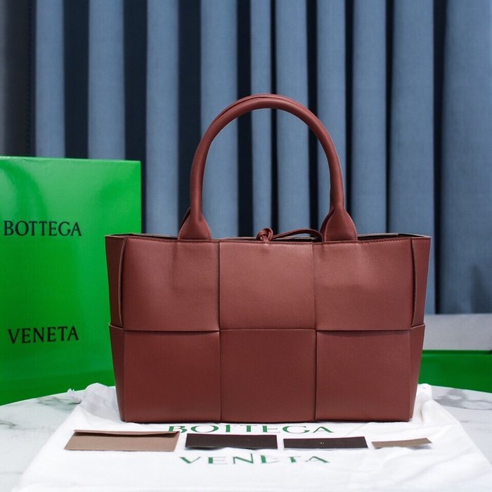 Bottega Veneta Tote style 28 Burgundy 01A