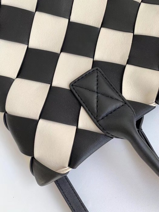 Bottega Veneta Tote style 45 Black 01A