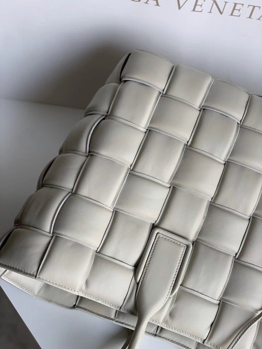Bottega Veneta Tote style 49 Beige 01A