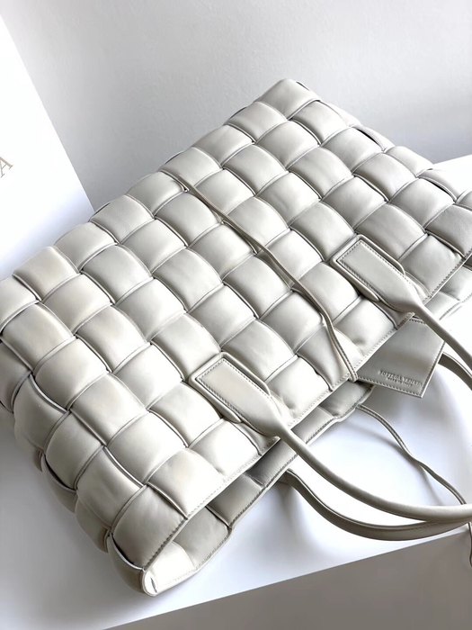 Bottega Veneta Tote style 49 Beige 01A