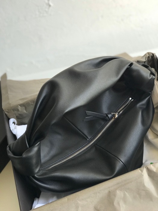 Bottega Veneta Tote style 56 Black 01A