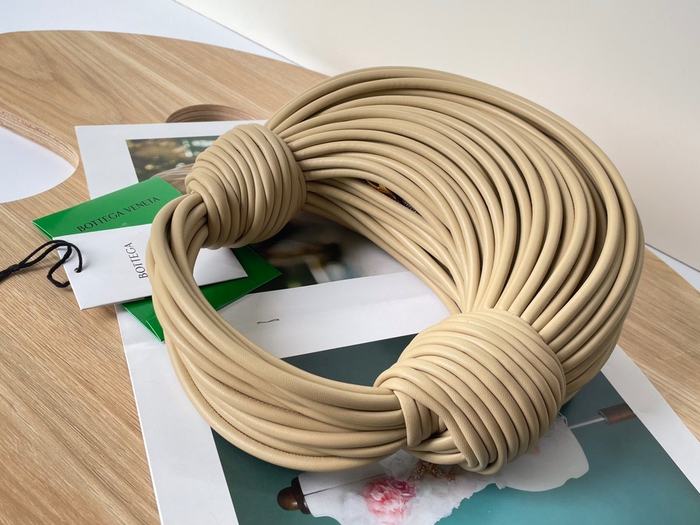 Bottega Veneta Tote style 64 Beige 01A