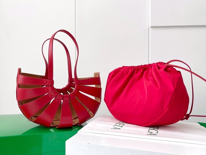 Bottega Veneta Tote style 76 Red 01A
