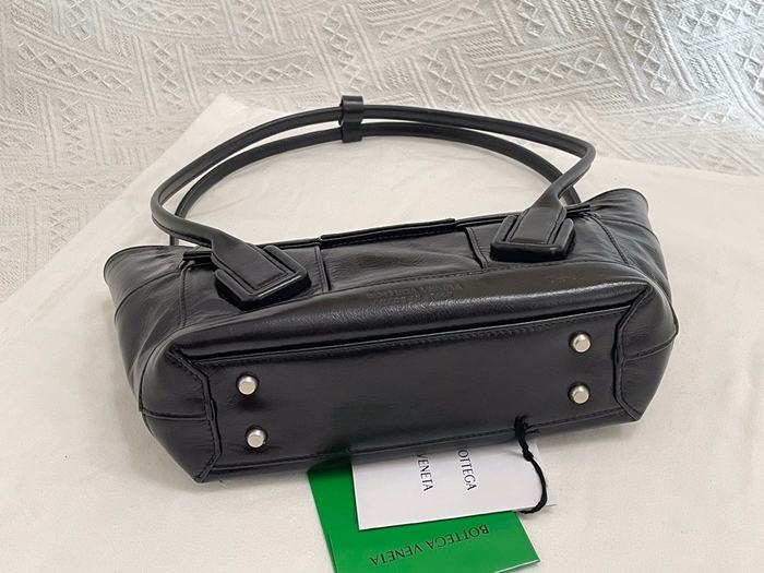 Bottega Veneta Tote style 79 Black 01A