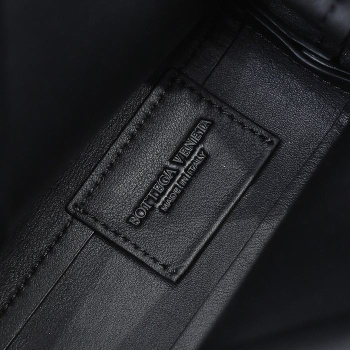 Bottega Veneta Tote style 97 Black 01A