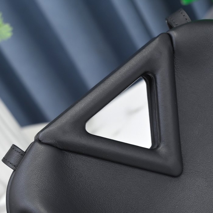 Bottega Veneta Tote style 97 Black 01A