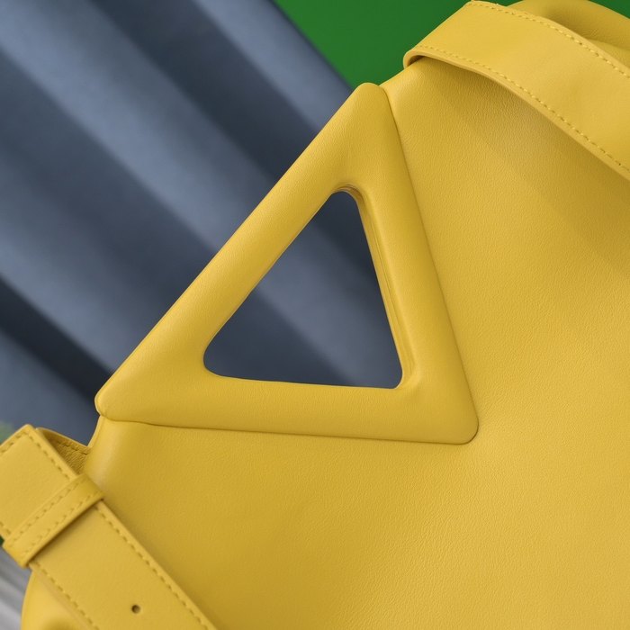 Bottega Veneta Tote style 99 Yellow 01A
