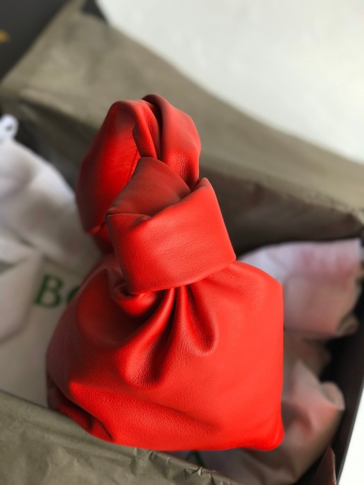 Bottega Veneta Tote with distinctive features Red 01A