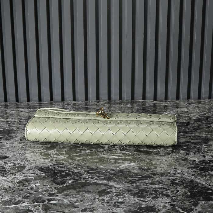 Bottega Veneta Tote with stylish details Green 01A