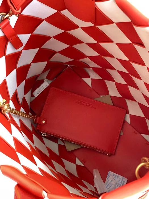 Bottega Veneta Tote with stylish traits Brown 01A