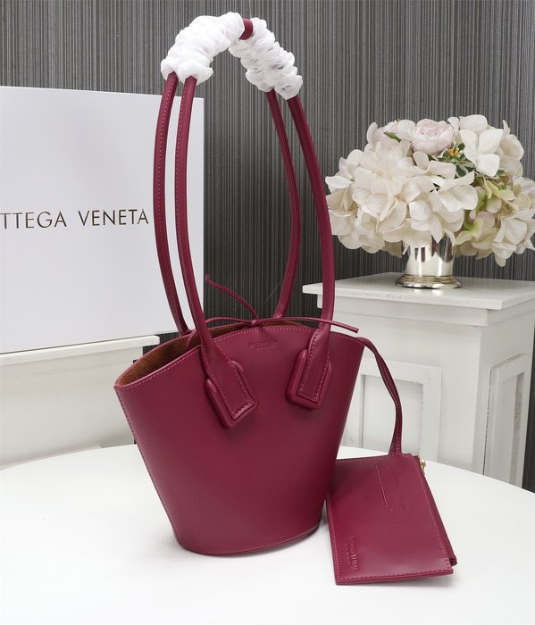Bottega Veneta Tote with stylish traits Burgundy 01A