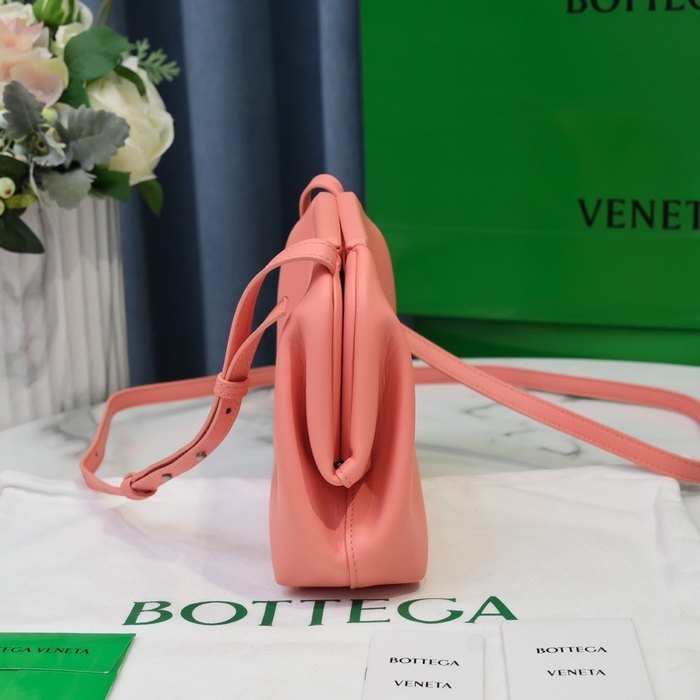 Bottega Veneta Tote with unique detailing Pink 01A