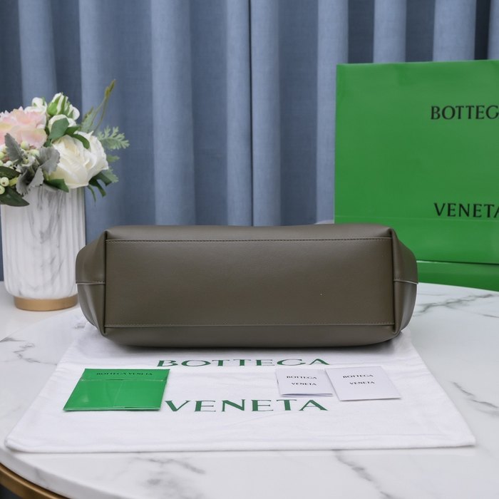 Bottega Veneta Tote with unique structured design Green 01A