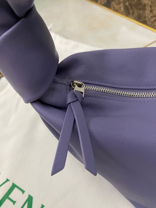 Bottega Veneta Tote with unique styling Grey 01A