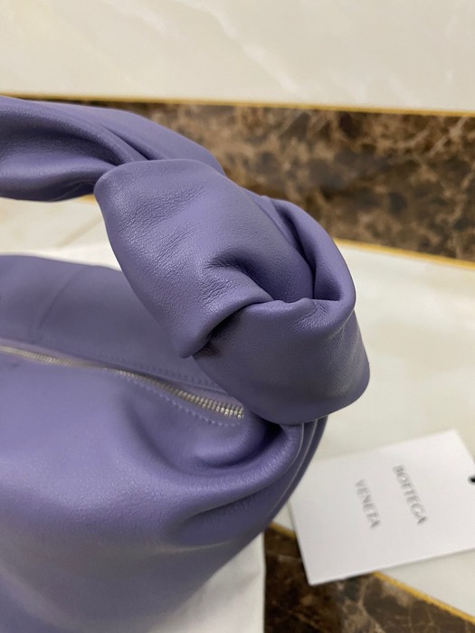 Bottega Veneta Tote with unique styling Grey 01A