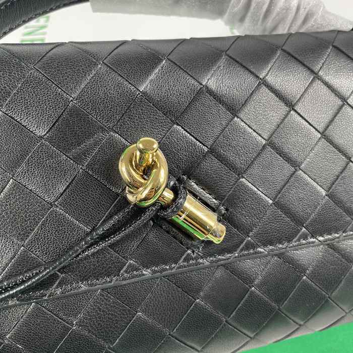 Bottega Veneta Tote with woven design Black 01A