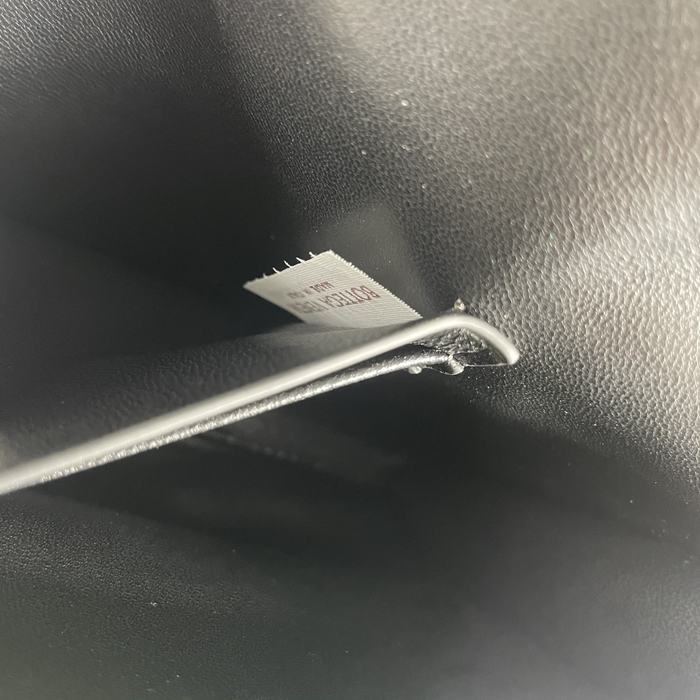 Bottega Veneta Tote with woven design Black 01A