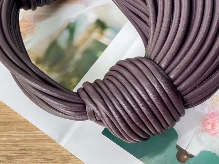 Bottega Veneta Tote with woven design Brown 01A